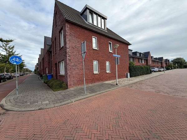 Te huur:  Delft  / €3095 p.m. / 135m2