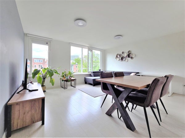 Te huur:  Amsterdam  / €2500 p.m. / 60m2