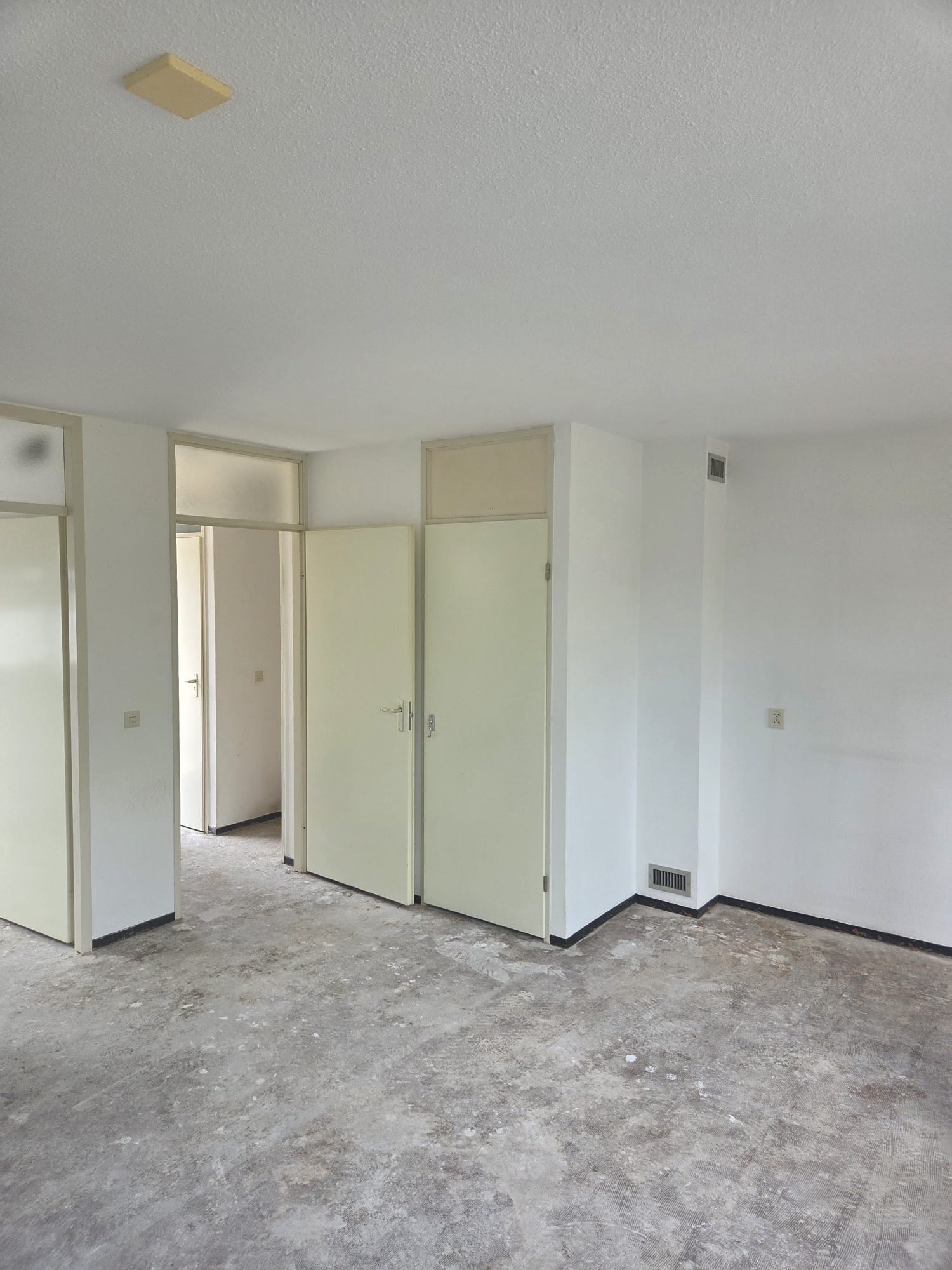 For rent: Utrecht / €550 p.m. / 86m2