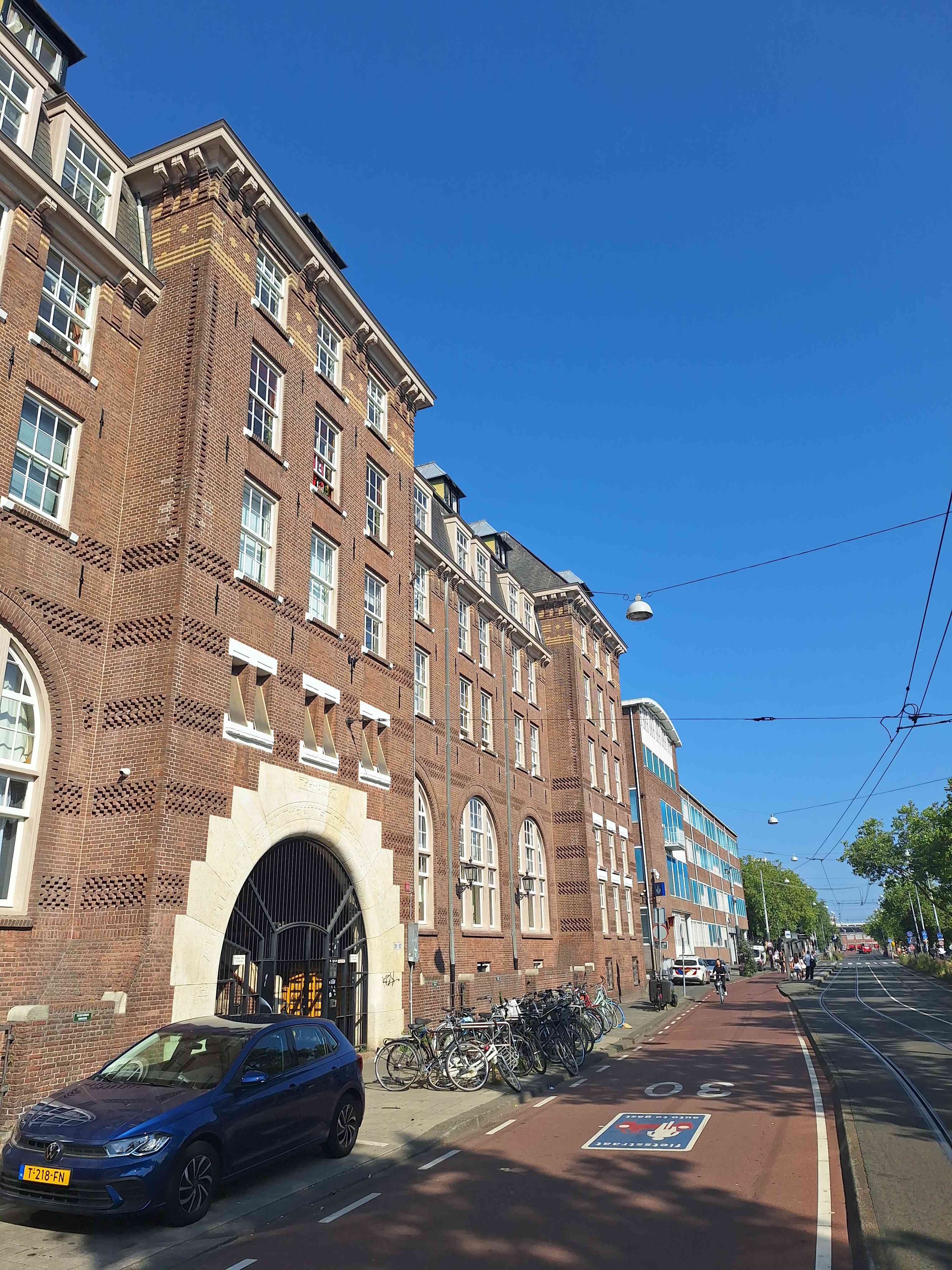 For rent: Amsterdam / €932 p.m. / 28m2