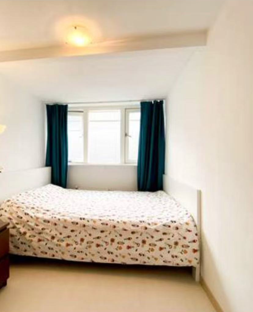 For rent: Haarlem / €700 p.m. / 10m2