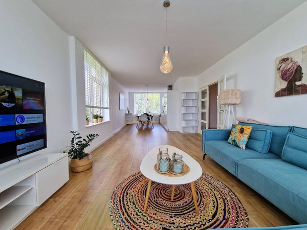 Te huur:  Den Haag  / €1994 p.m. / 116m2