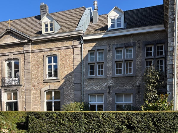 For rent: Maastricht / €2600 p.m. / 150m2