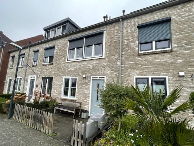 For rent: Bunschoten-Spakenburg / €1725.00 p.m. / 123.00m2