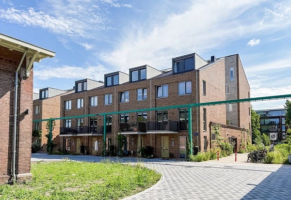 For rent: Haarlem / €3450 p.m. / 148m2