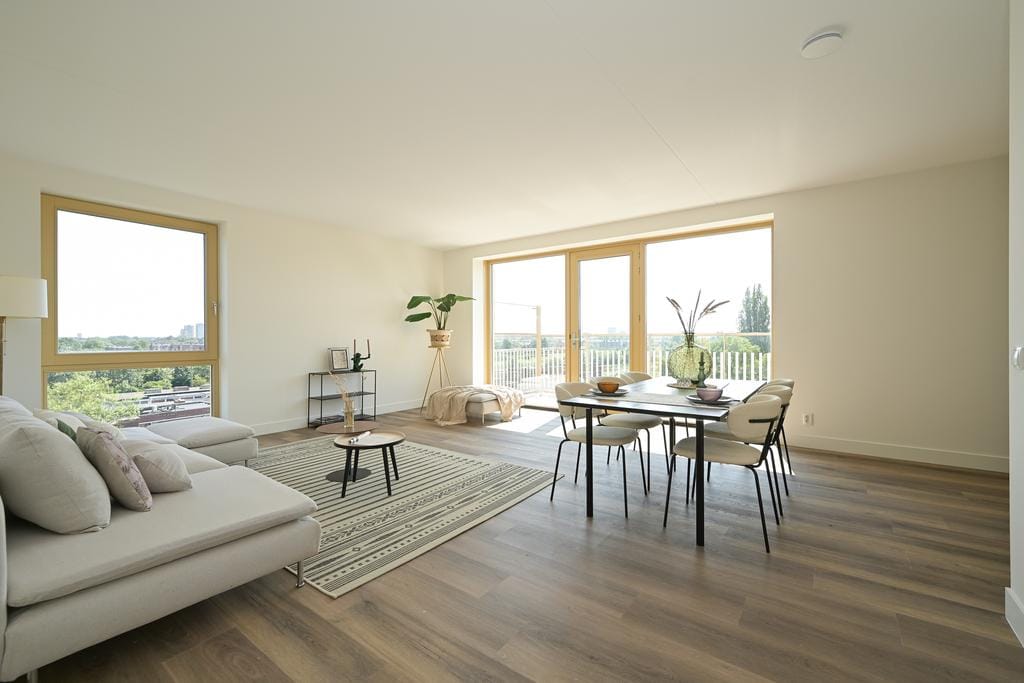 For rent: Den Haag / €2306 p.m. / 85m2