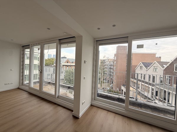 For rent:  Rotterdam  / €2900 p.m. / 110m2