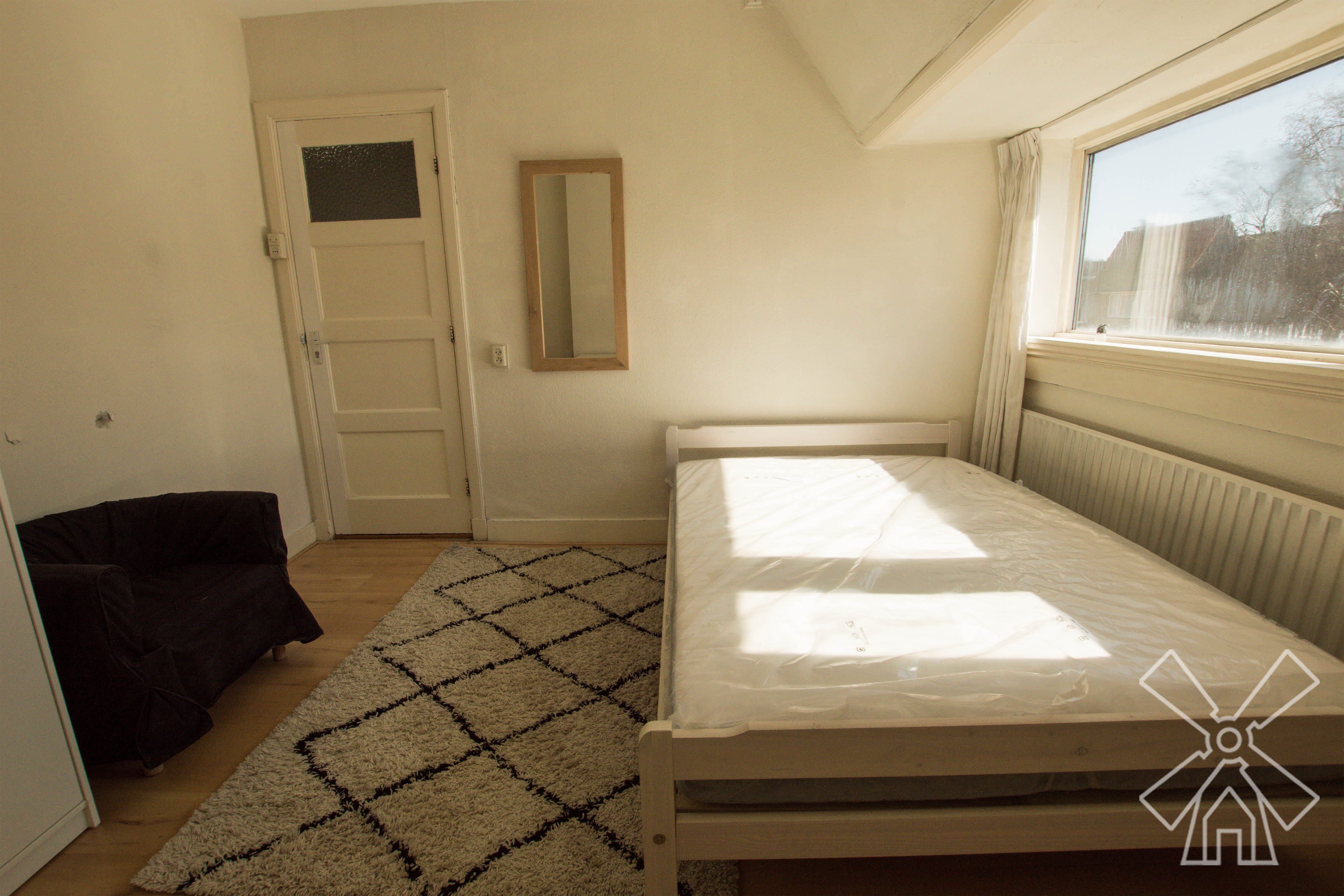 Te huur: Den Haag / €1268 p.m. / 13m2