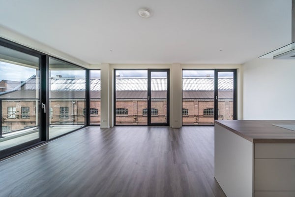 Te huur:  Amsterdam  / €2550 p.m. / 87m2