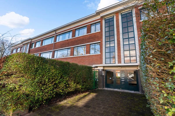 Te huur:  Den Haag  / €2950,00 p.m. / 129,00m2