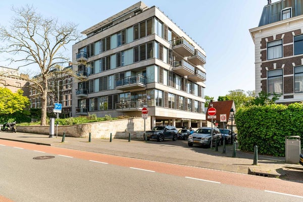 For rent: Den Haag / €4500.00 p.m. / 160.00m2