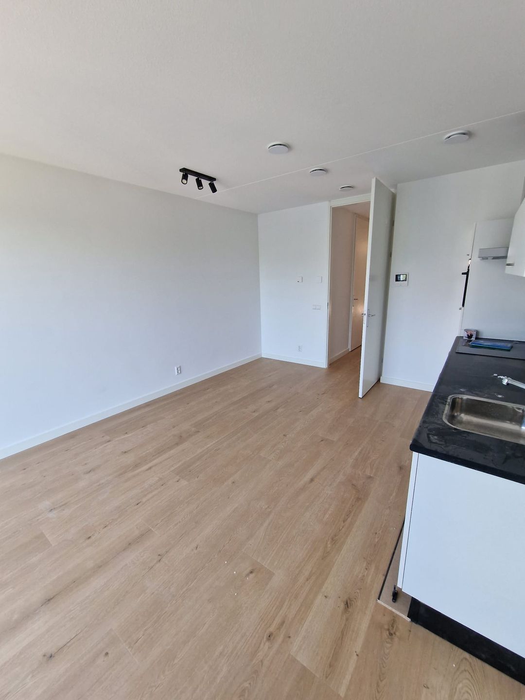For rent: Hoofddorp / €2550.00 p.m. / 74.00m2
