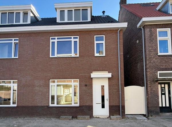 For rent:  Eindhoven  / €2800.00 p.m. / 125.00m2