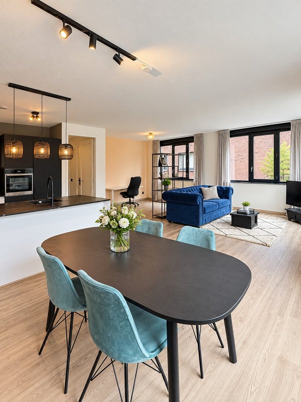 Te huur:  Rotterdam  / €2900 p.m. / 91m2