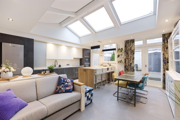 For rent:  Den Haag  / €2200.00 p.m. / 70.00m2