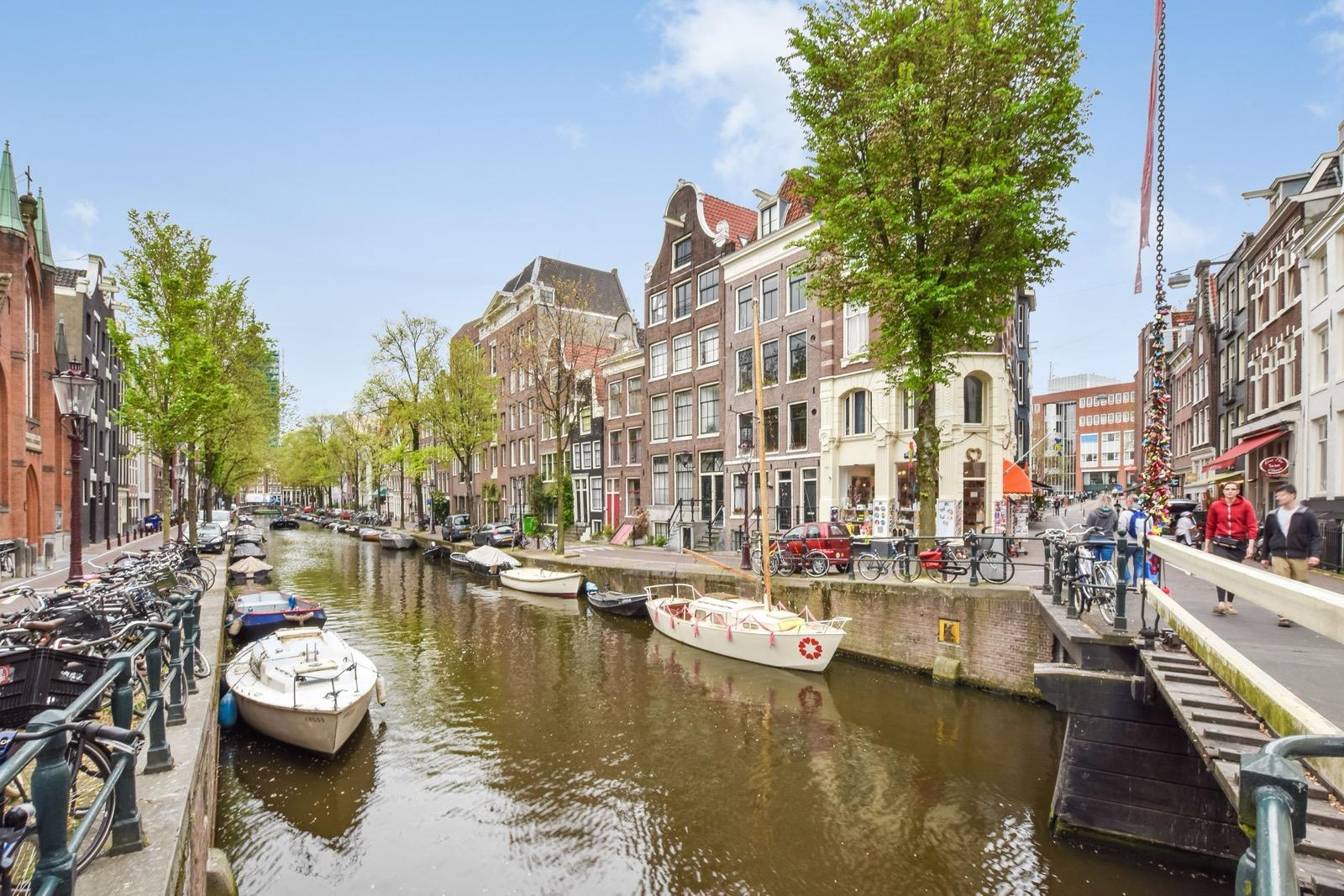 For rent: Amsterdam / €1250 p.m. / 88m2