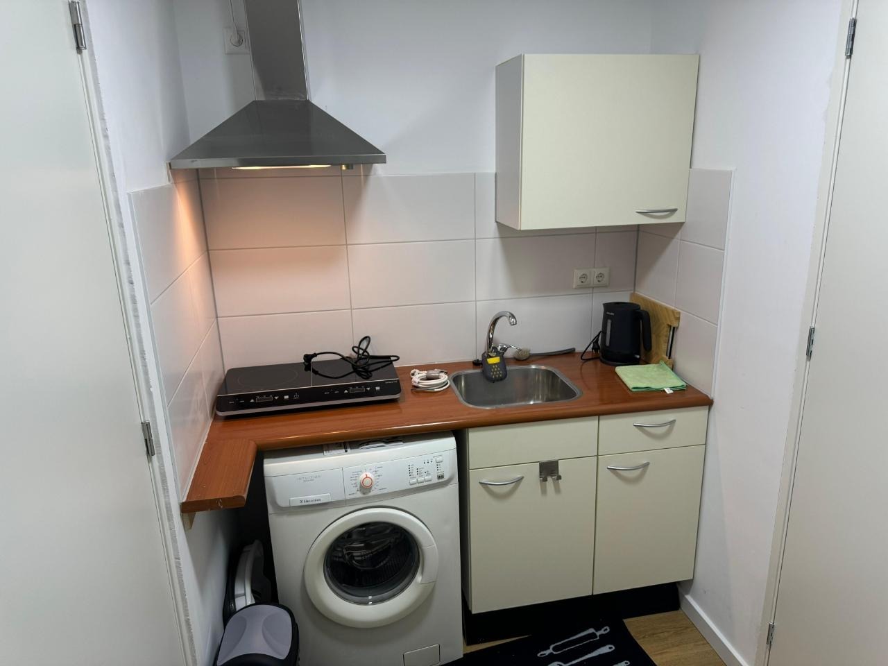 Te huur: Utrecht / €1000 p.m. / 14m2