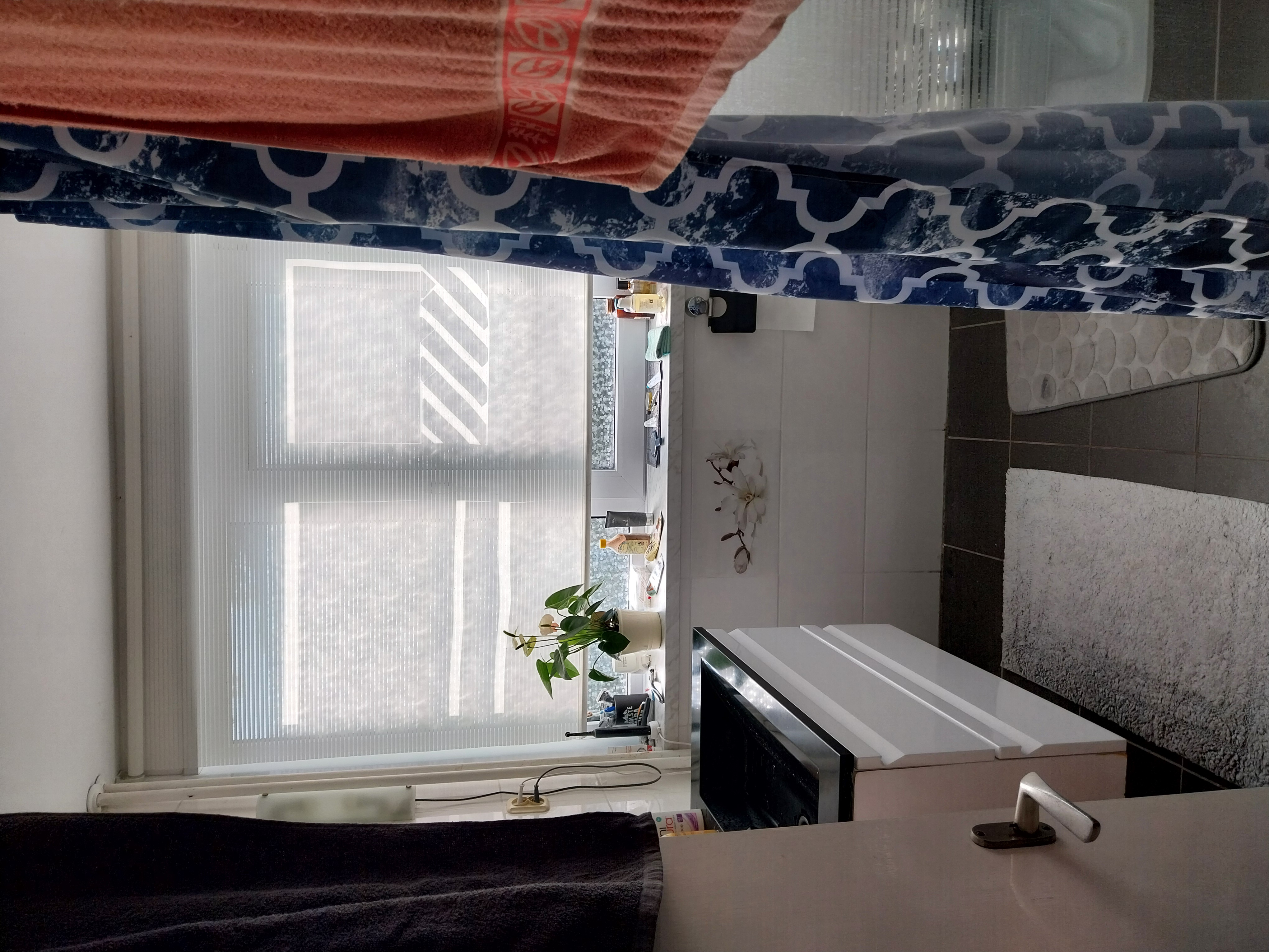 Te huur: Uithoorn / €1000 p.m. / 25m2