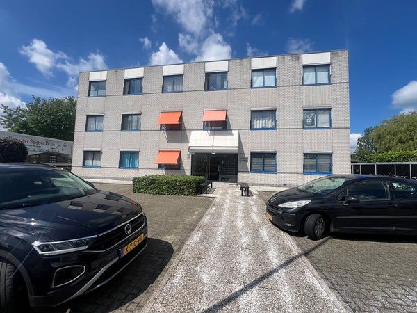 Te huur:  Alphen aan den Rijn  / €960,00 p.m. / 29,00m2