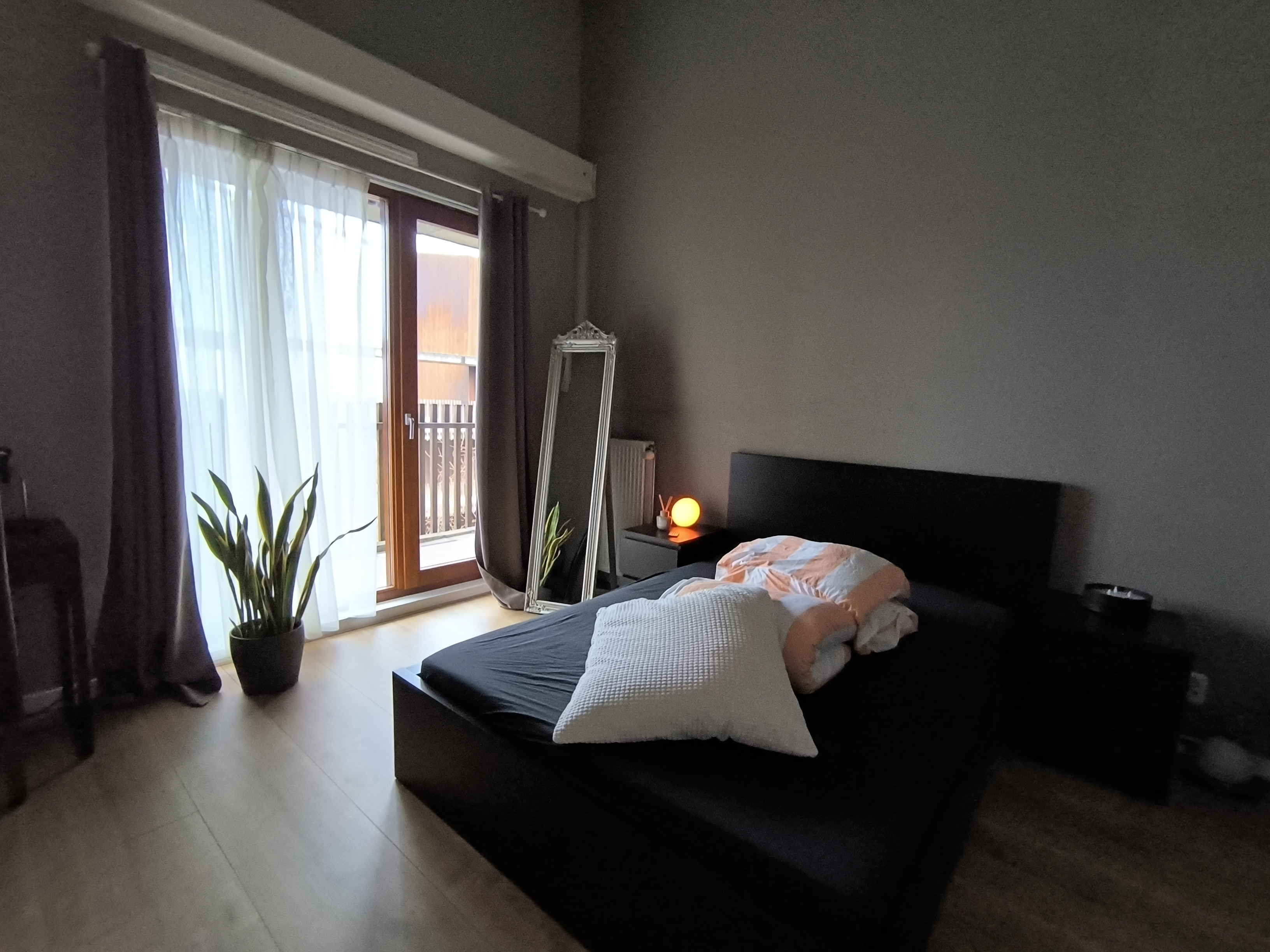 For rent: Utrecht / €900 p.m. / 14m2