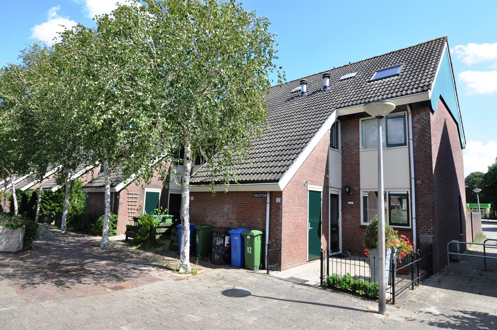 For rent: Alphen aan den Rijn / €968 p.m. / 64m2