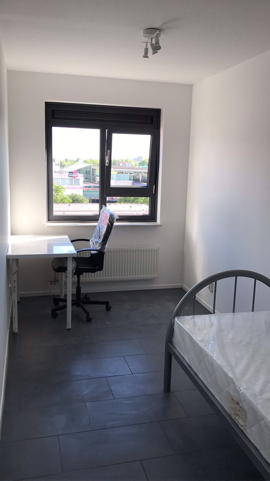 Te huur: Rotterdam / €850 p.m. / 10m2