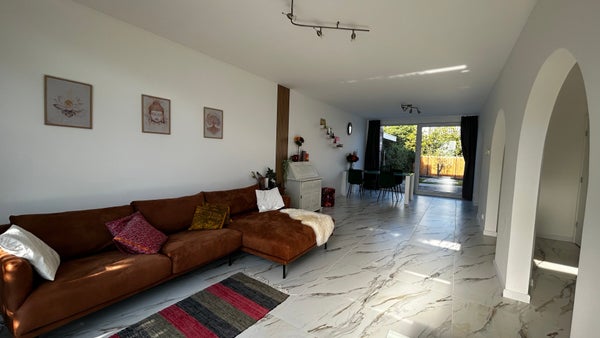 Te huur:  Amsterdam  / €4600 p.m. / 109m2