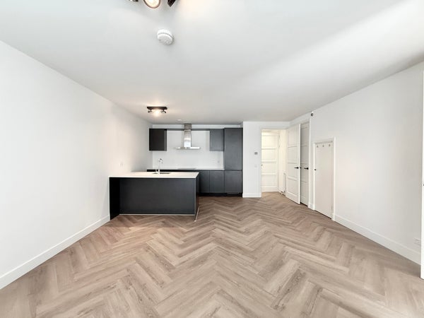 Te huur:  Amsterdam  / €2825 p.m. / 68m2