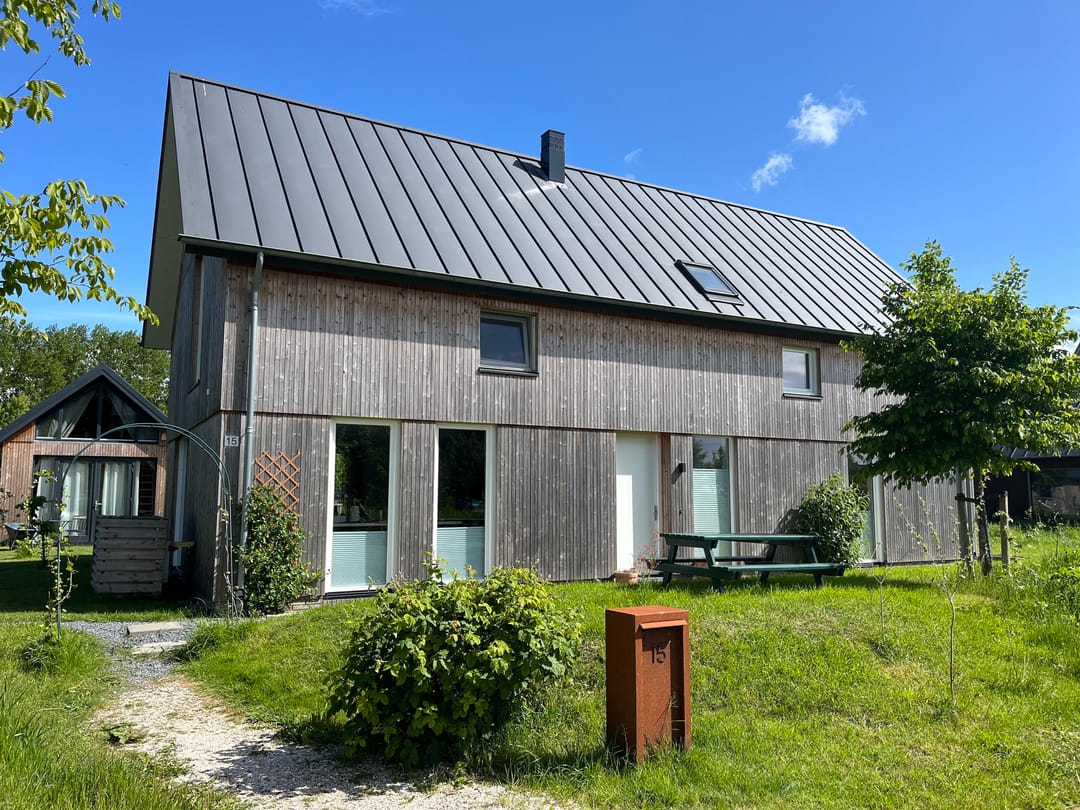 For rent: Almere / €4200.00 p.m. / 208.00m2
