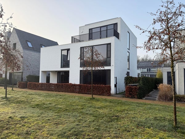 For rent:  Eindhoven  / €3500.00 p.m. / 190.00m2