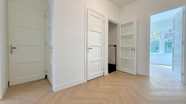 Te huur:  Amsterdam  / €2600,00 p.m. / 90,00m2