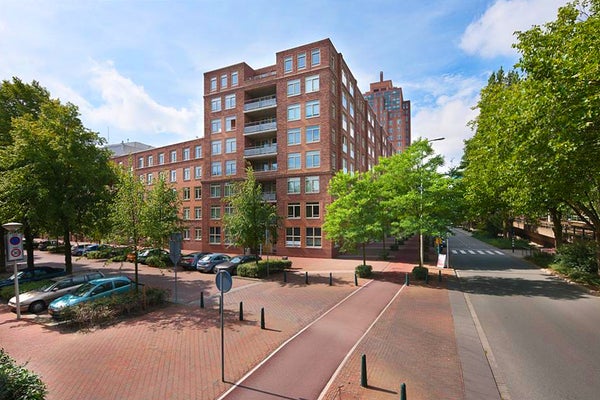 Te huur:  Den Haag  / €2481 p.m. / 144m2