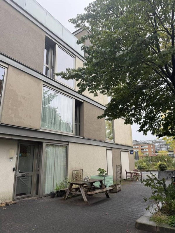 Te huur:  Amsterdam  / €2476 p.m. / 214m2