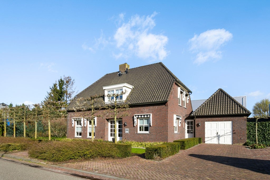 For rent: Heesch / €2450 p.m. / 123m2