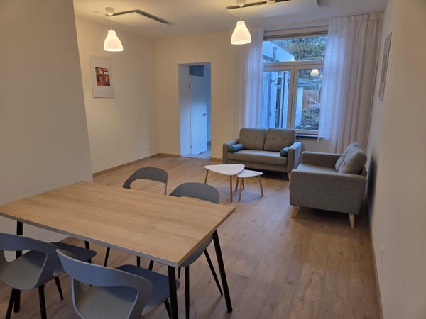 For rent:  Rotterdam  / €1995.00 p.m. / 100.00m2
