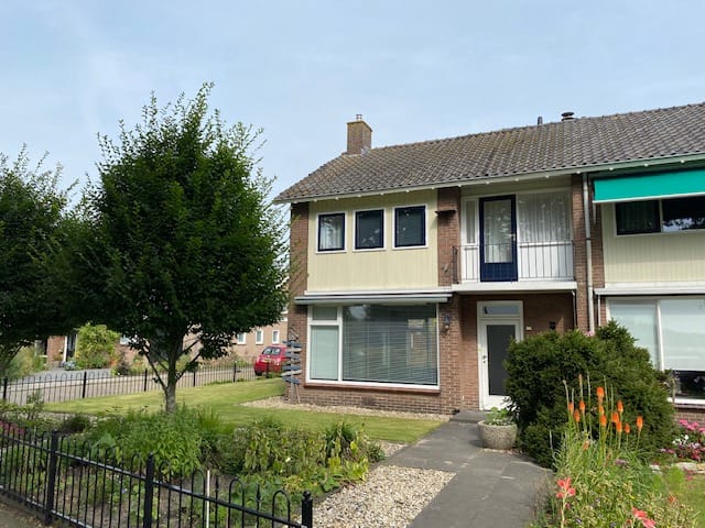 Te huur: Ommen / €1250,00 p.m. / 100,00m2