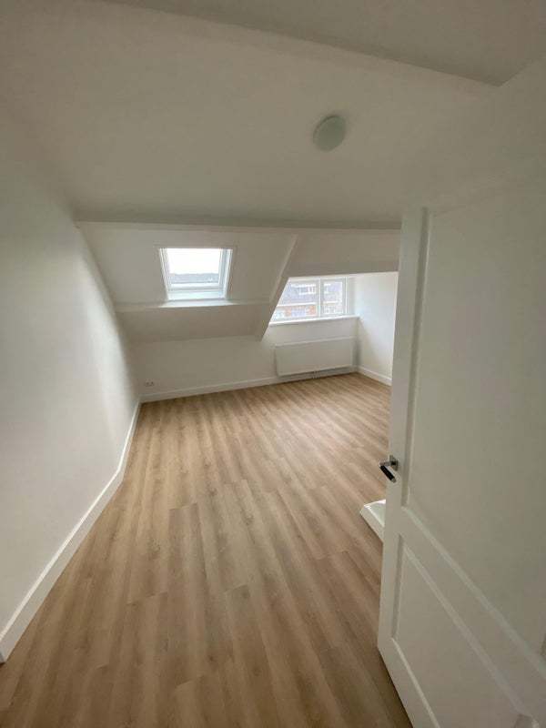 Te huur:  Den Haag  / €2500,00 p.m. / 140,00m2