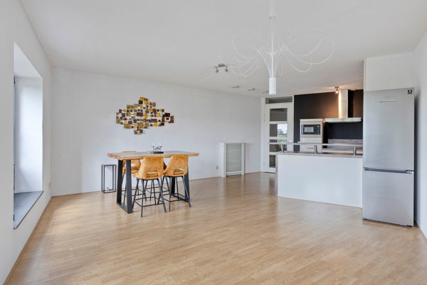 For rent:  Hoogvliet Rotterdam  / €2300.00 p.m. / 91.00m2