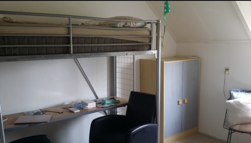 Te huur: Vlijmen / €400,00 p.m. / 12,00m2