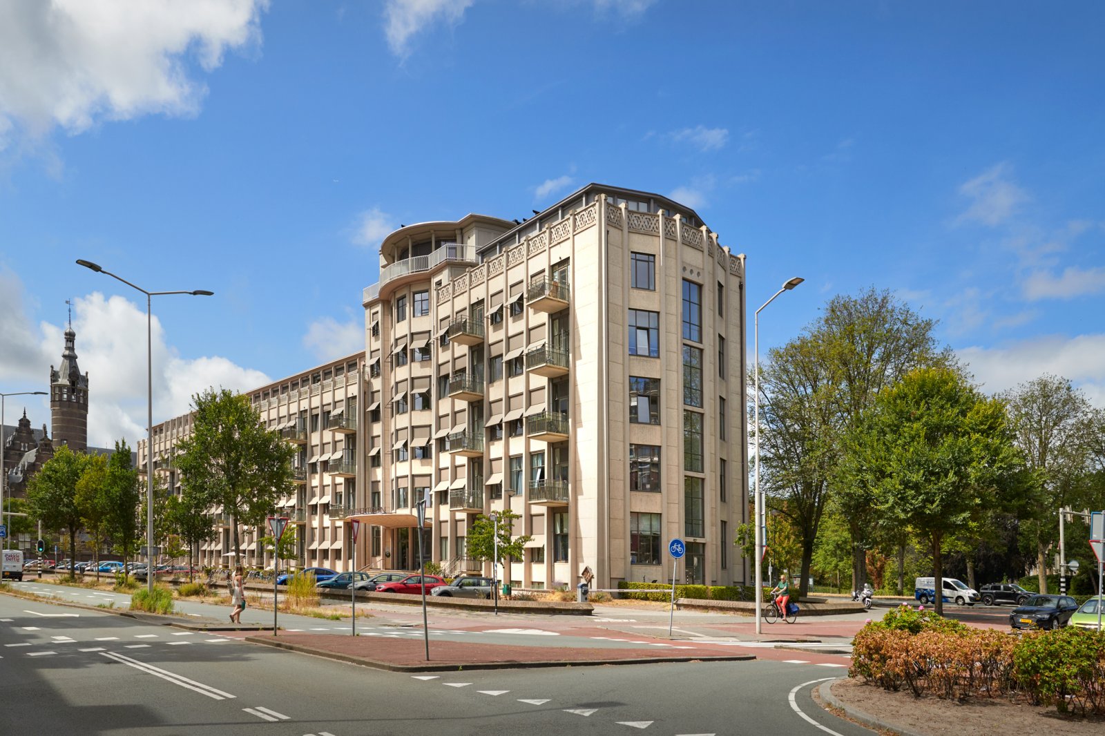 For rent: Den Haag / €1700 p.m. / 87m2