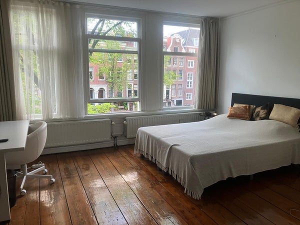 Te huur:  Amsterdam  / €2100,00 p.m. / 70,00m2