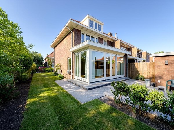 For rent: Duivendrecht / €4750.00 p.m. / 160.00m2