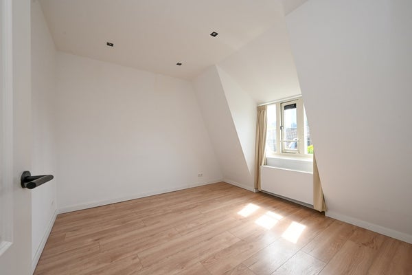 Te huur:  Rotterdam  / €732 p.m. / 11m2