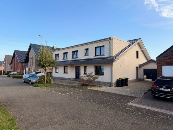 Te huur:  Schinveld  / €3000 p.m. / 322m2