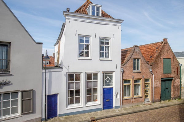 For rent: Schoonhoven / €2000.00 p.m. / 244.00m2