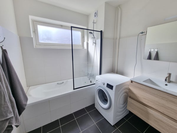 For rent: Amstelveen / €2495 p.m. / 85m2