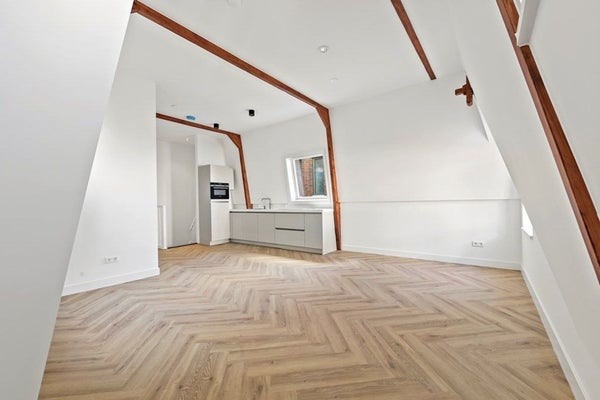 Te huur: Den Haag / €2600 p.m. / 64m2