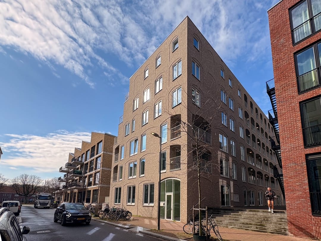 For rent: Eindhoven / €2049.00 p.m. / 98.00m2