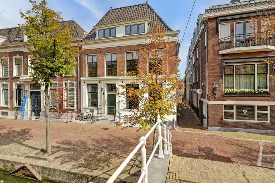 For rent: Delft / €4250 p.m. / 208m2