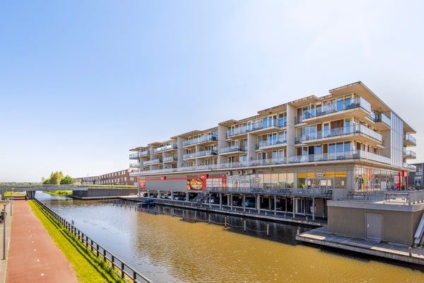 For rent: Almere / €1695 p.m. / 95m2